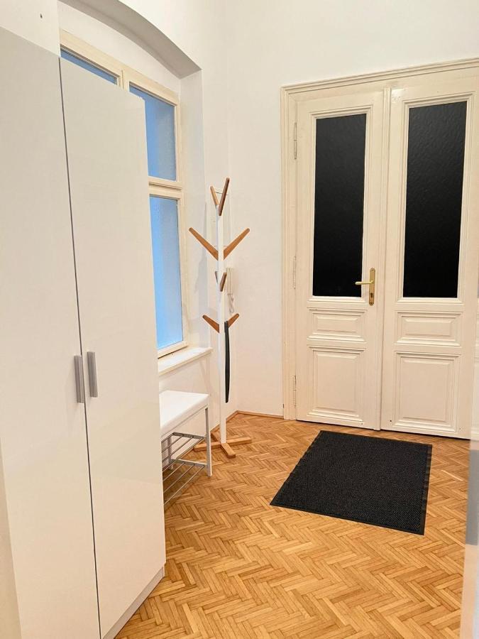 Alpa 2 Zimmer Wohnung In Wien Rochusmarkt Exterior foto
