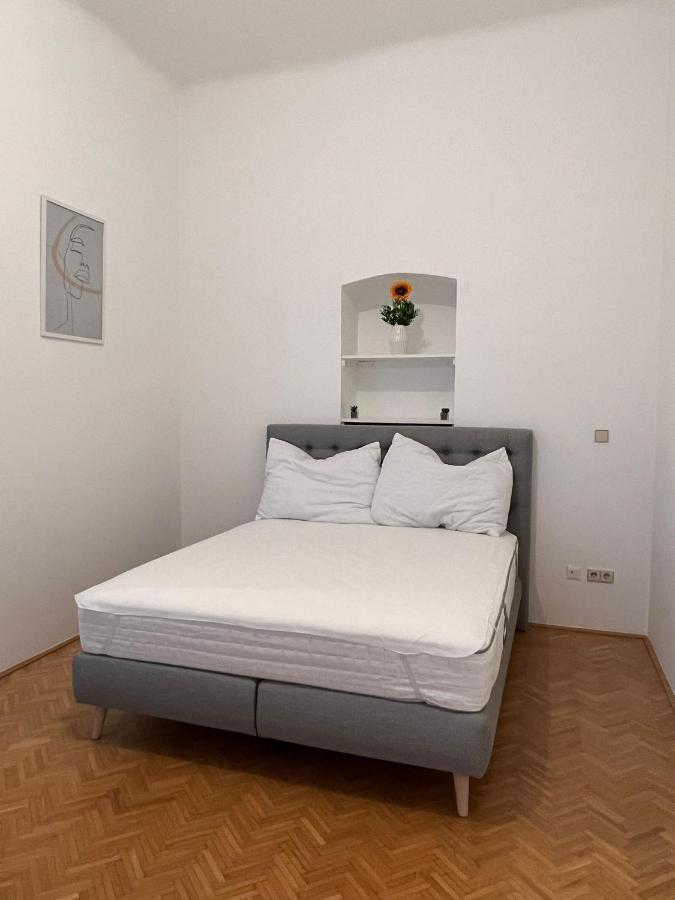 Alpa 2 Zimmer Wohnung In Wien Rochusmarkt Exterior foto